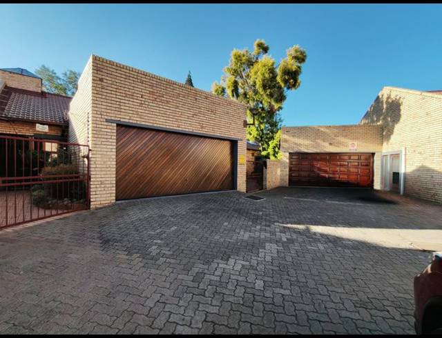3 BEDROOM PROPERTY TO RENT IN VANDERBIJLPARK SW 5